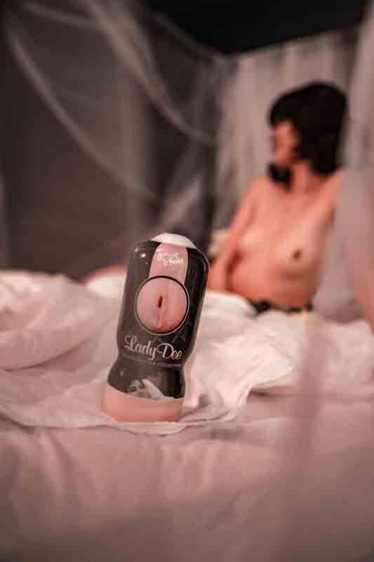 BOOM Lady Dee masturbátor