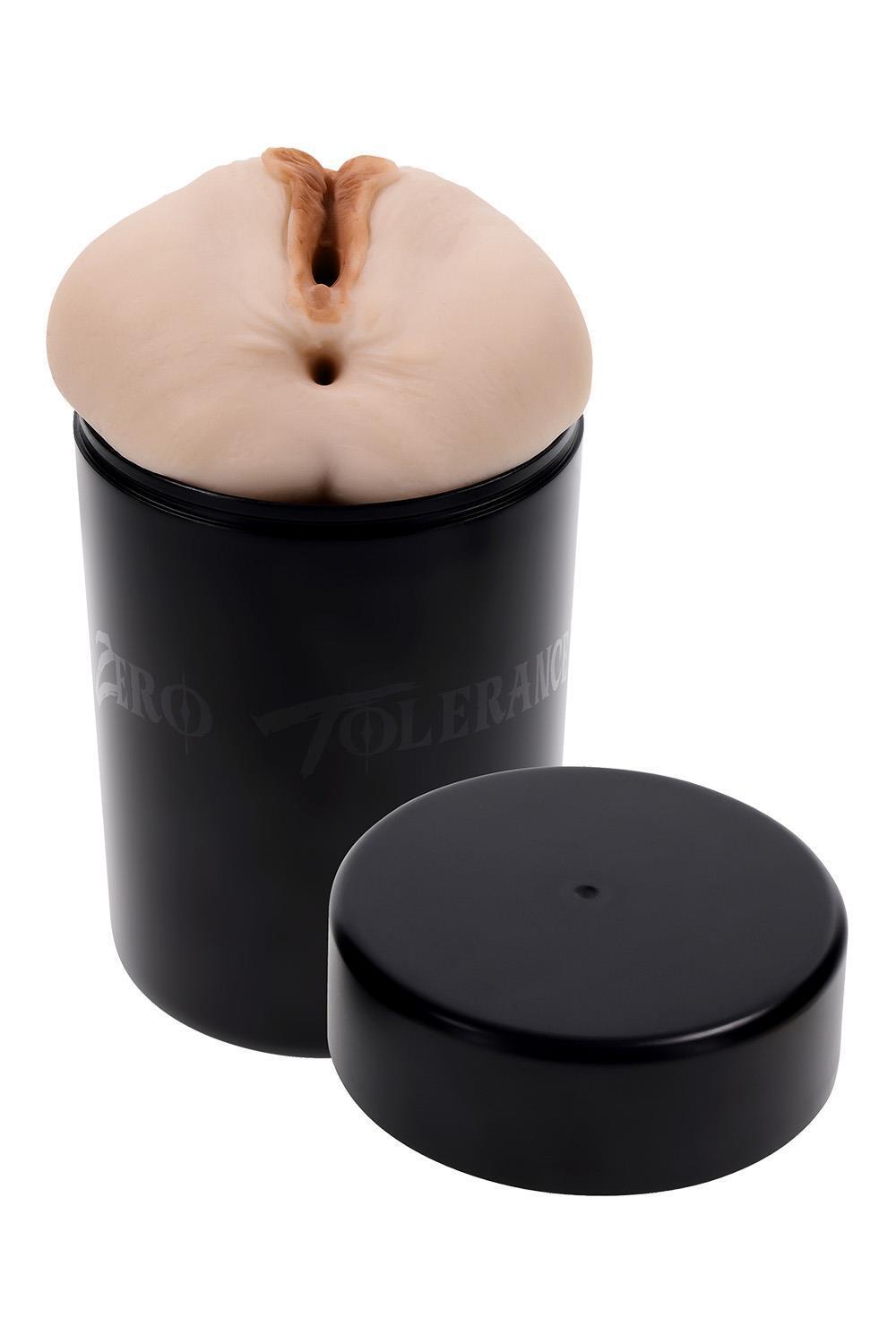 Zero Tolerance masturbátor Dani Daniels